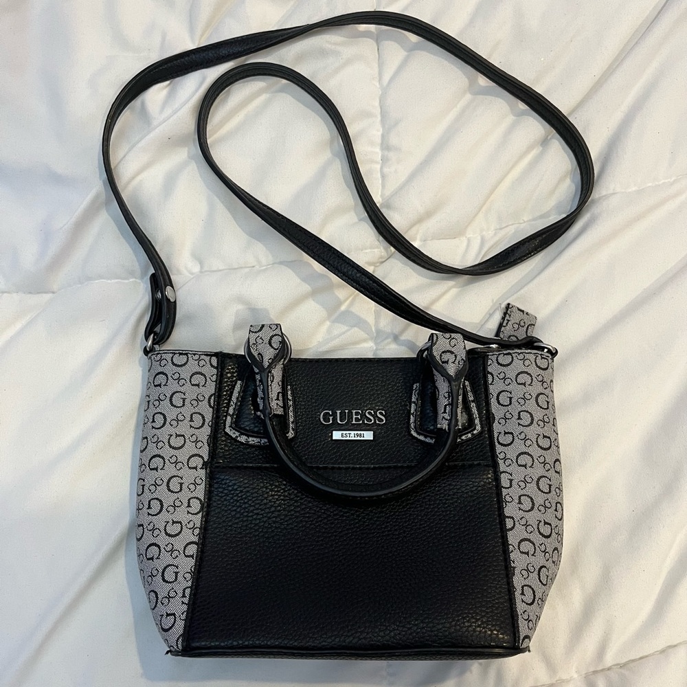 black mini cross body guess bag